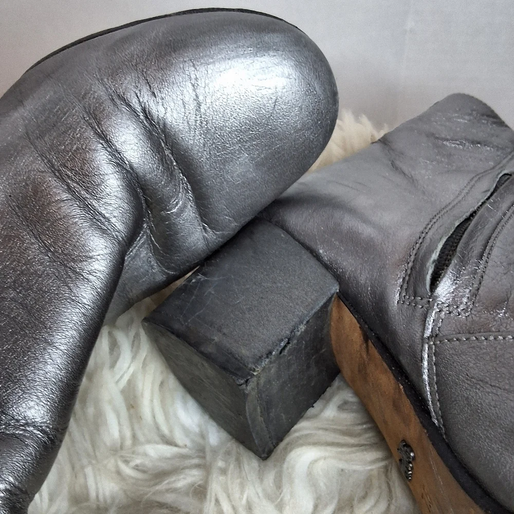 Coach Juliet Silver/ Pewter Leather Ankle Boots 7.5 - Picture 14 of 16